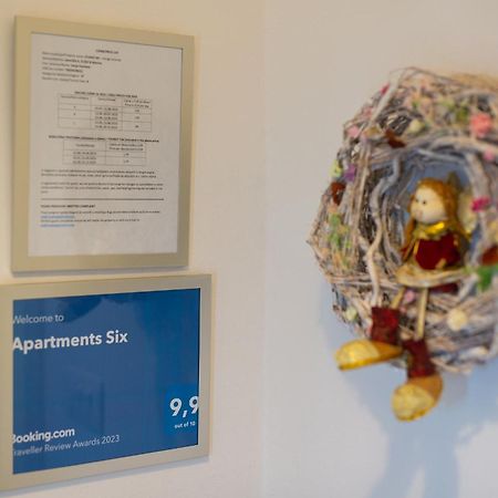 Apartments Six 克拉列维察 外观 照片